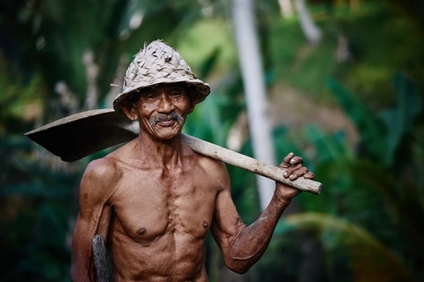 +100 Hình Ảnh Cha Mẹ Vất Vả Ý Nghĩa, Cảm Động Rơi Nước Mắt