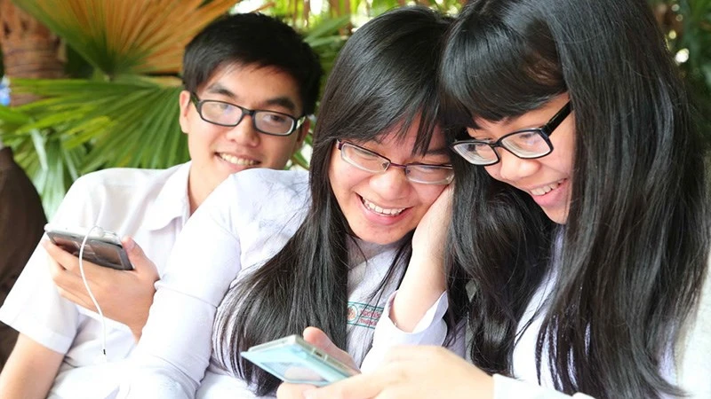 Mạng xã hội: Công cụ và